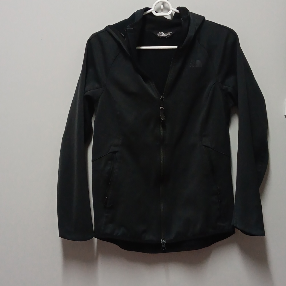 EUC North Face WindWall jacket, size small